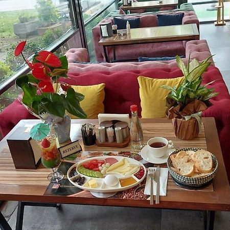 Paris Hotel Cafe Restaurant Stambuł Zewnętrze zdjęcie