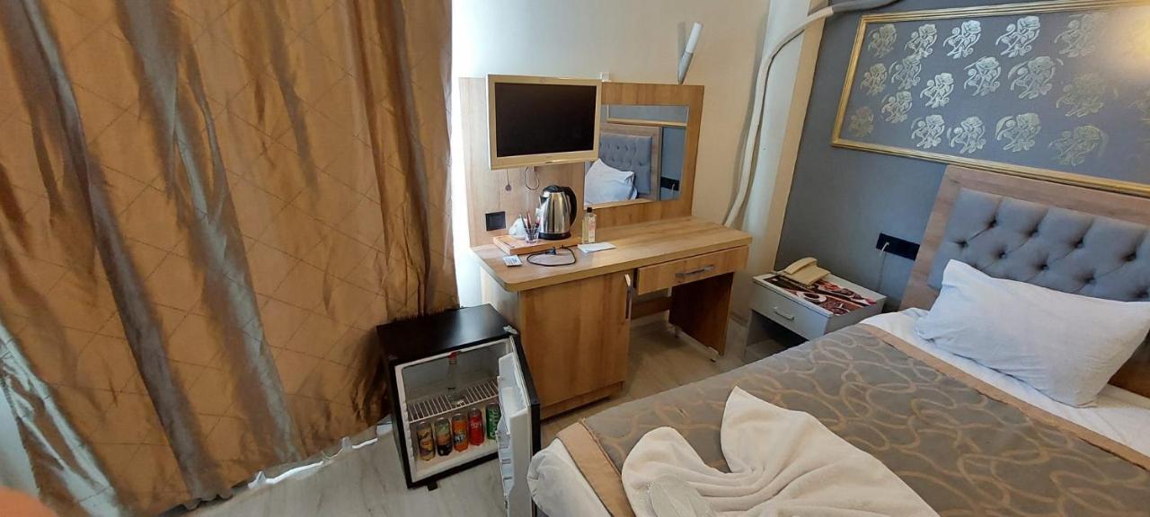 Paris Hotel Cafe Restaurant Stambuł Zewnętrze zdjęcie