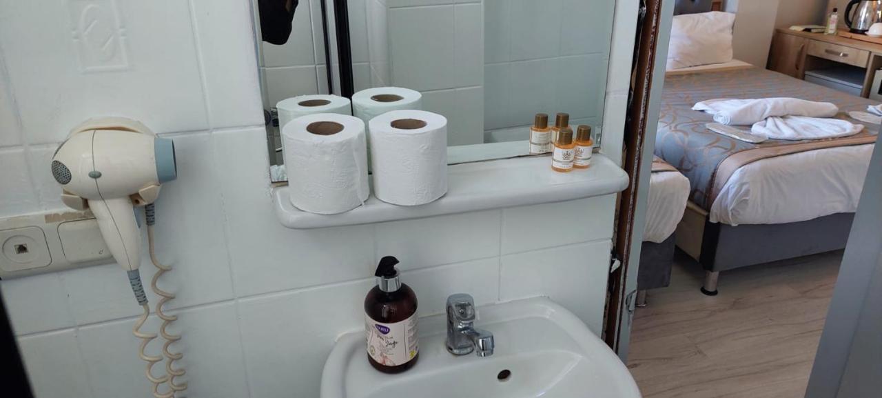 Paris Hotel Cafe Restaurant Stambuł Zewnętrze zdjęcie