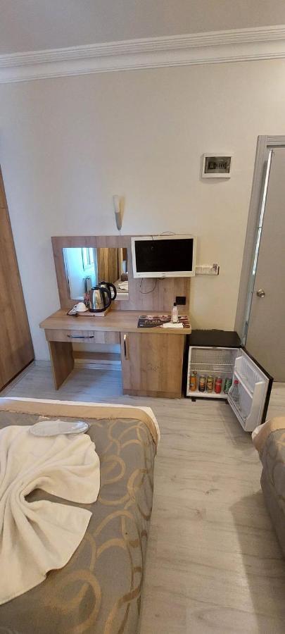 Paris Hotel Cafe Restaurant Stambuł Zewnętrze zdjęcie