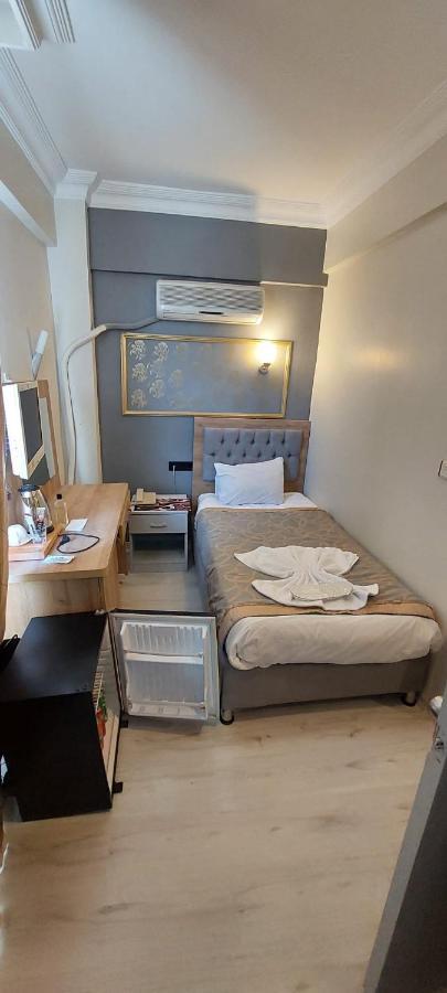Paris Hotel Cafe Restaurant Stambuł Zewnętrze zdjęcie
