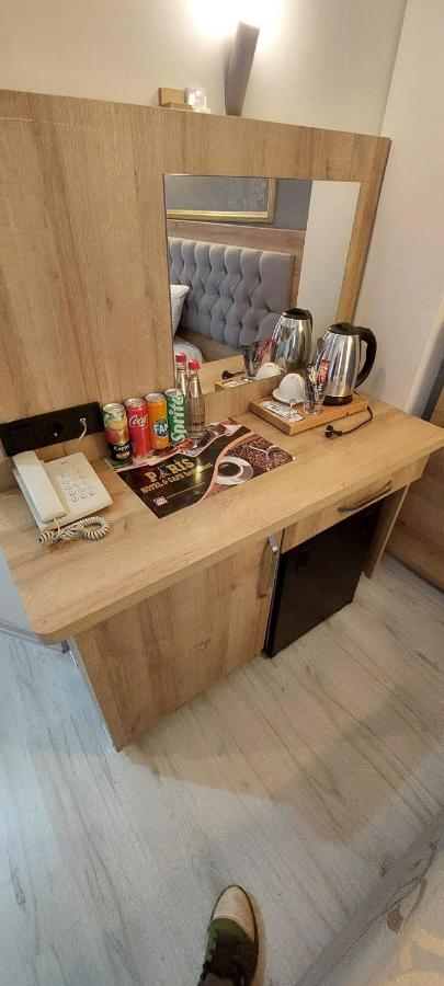 Paris Hotel Cafe Restaurant Stambuł Zewnętrze zdjęcie
